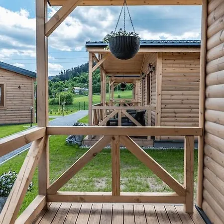 In With Hilltop Views