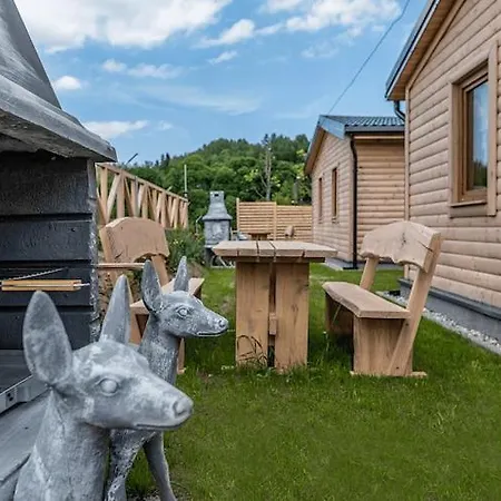 In With Hilltop Views 度假居 *