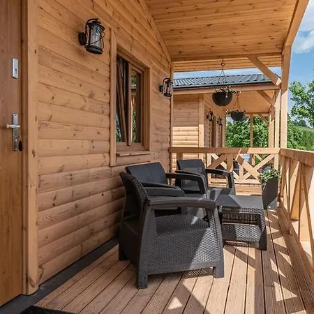In With Hilltop Views *