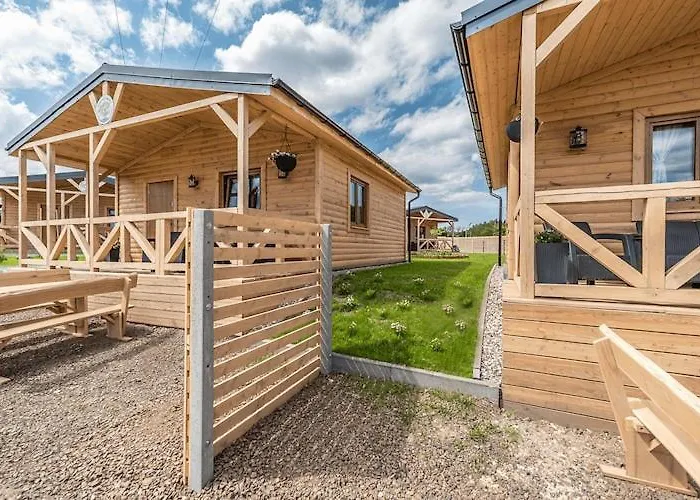 In With Hilltop Views 度假居