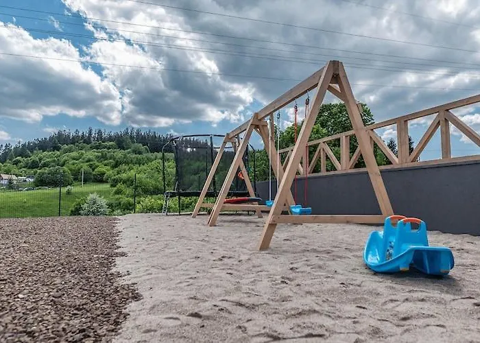 度假居 In With Hilltop Views Duszniki Zdrój