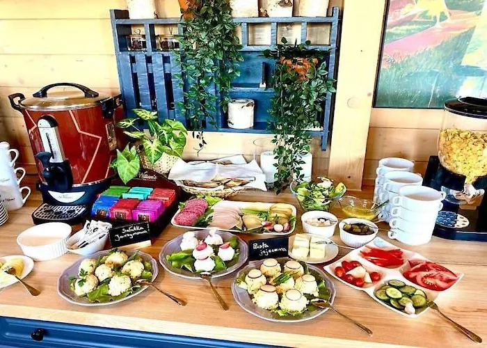 In With Hilltop Views 度假居 *