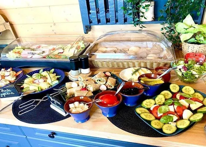 In With Hilltop Views